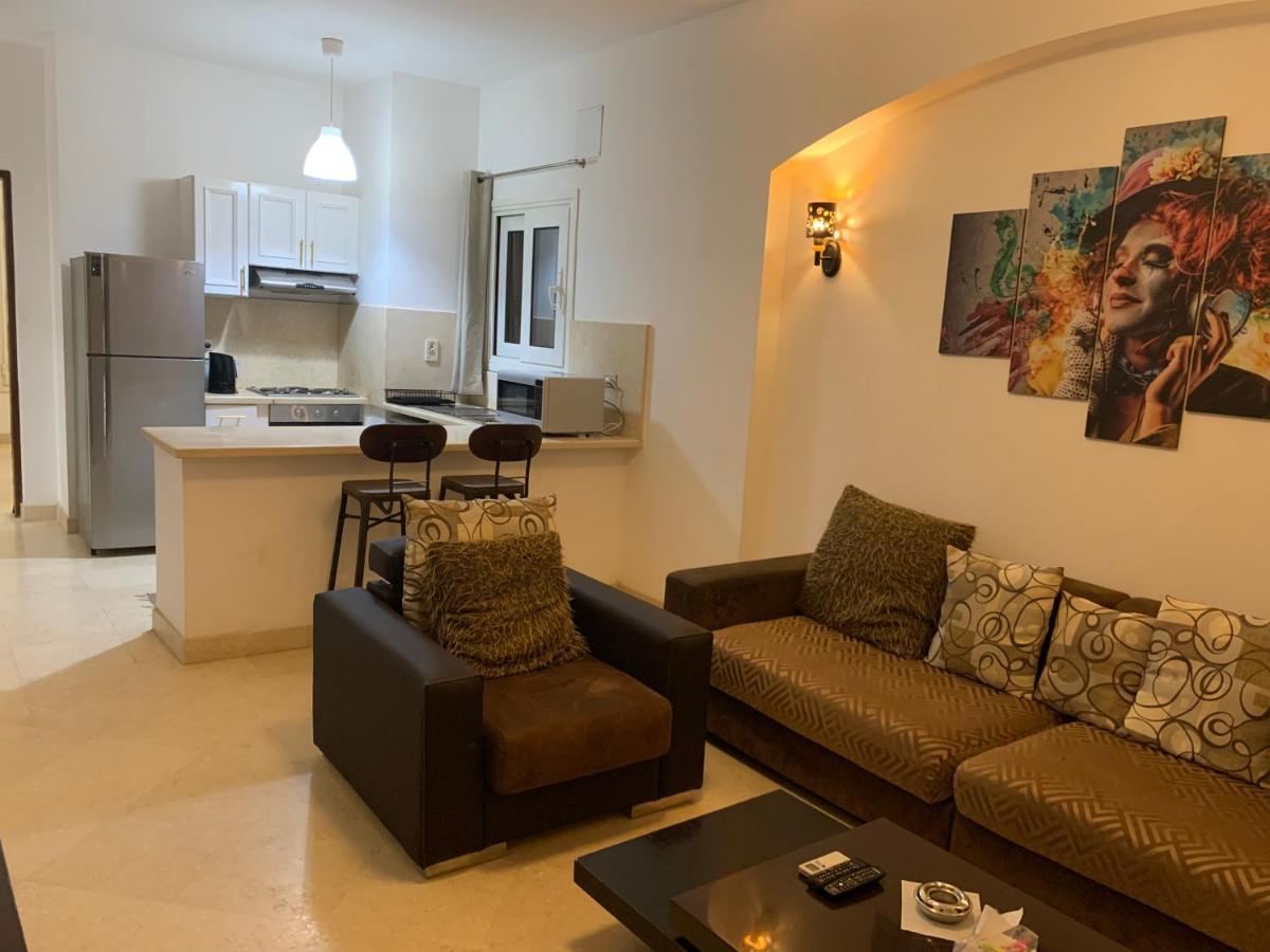 One-bedroom Ground Floor For Rent In El Gouna Dağ evi